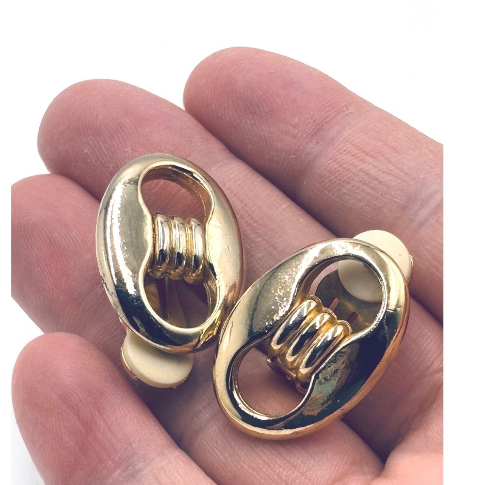 Paolo GuccI Vintage Gold Tone Ribbed Open Oval Clip On Statement Earrings